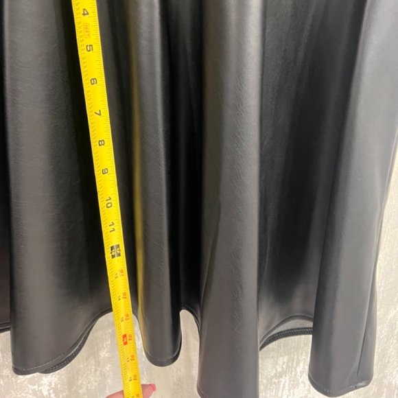 Karl Lagerfeld Paris, Women’s Faux leather dress silver-tone studs. SZ 6, NWT - Picture 8 of 13